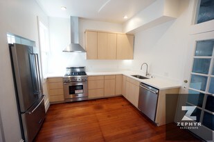 321 10th St Apartments