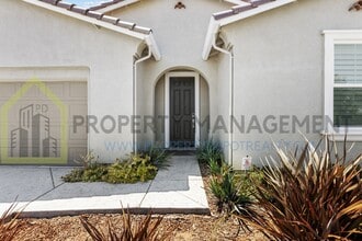 10212 Spades Ct in Elk Grove, CA - Building Photo - Building Photo