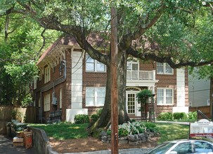 785 Ponce De Leon Pl NE in Atlanta, GA - Foto de edificio - Building Photo