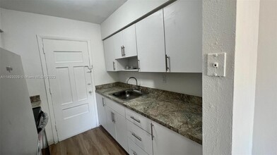 3050 NW 42nd Ave, Unit C209 in Coconut Creek, FL - Building Photo - Building Photo