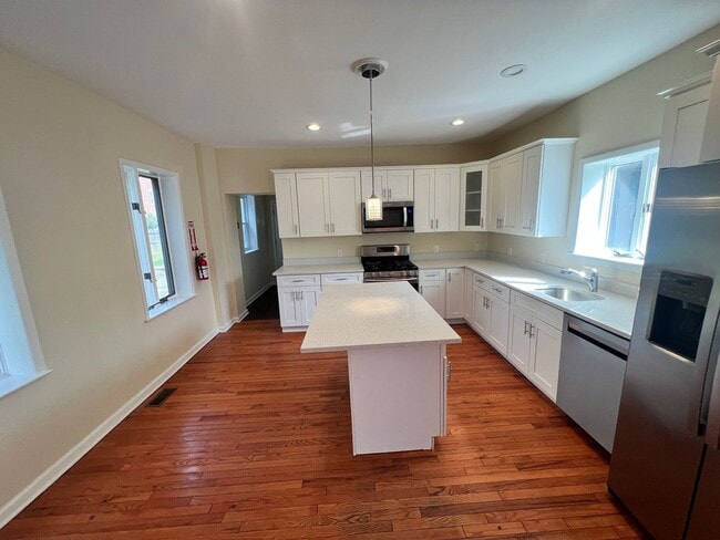 838 Smith St in Trenton, NJ - Building Photo - Building Photo