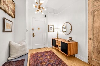 137 E 28th St in New York, NY - Building Photo - Building Photo