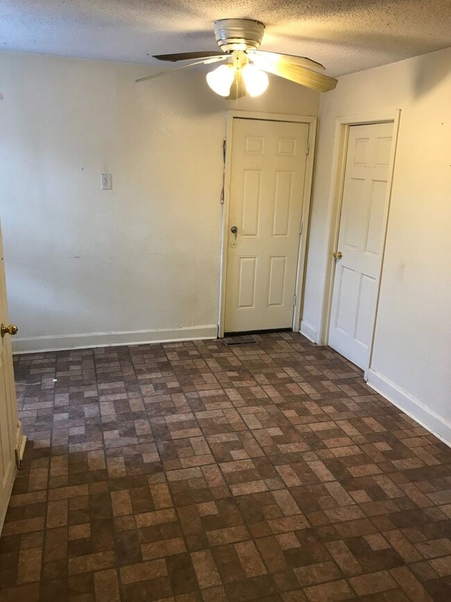 2932 15th Ave S in Minneapolis, MN - Building Photo - Building Photo