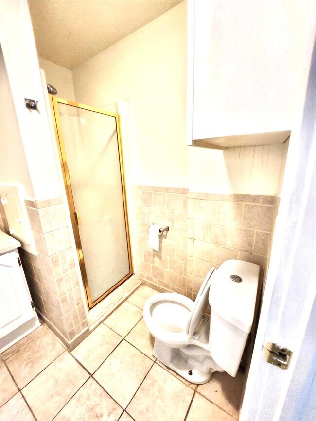 457 Main St-Unit -Apt 2 in Beacon, NY - Building Photo - Building Photo