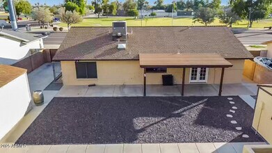 8316 W Sweetwater Ave in Peoria, AZ - Building Photo - Building Photo