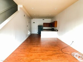 1830 W Diamond St-Unit -Unit 2 in Philadelphia, PA - Foto de edificio - Building Photo