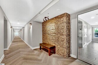1001 S Church St in Greenville, SC - Building Photo - Building Photo
