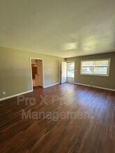 2116 S Delaware Ave in Springfield, MO - Building Photo - Building Photo