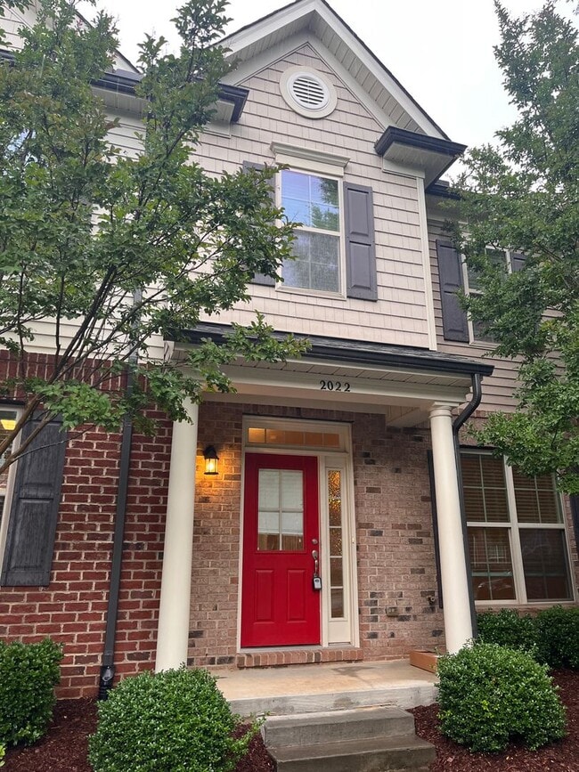 property at 2022 Highland Village Dr