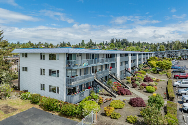 Whaler's Village in Des Moines, WA - Building Photo - Building Photo