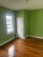 92 Carnegie Ave in East Orange, NJ - Building Photo - Building Photo