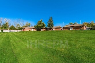 280 Powell Cir in Columbus, OH - Building Photo - Building Photo