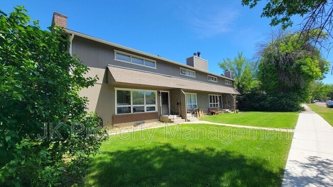 property at 919 1st Ave SW