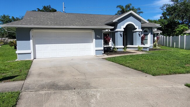 property at 1267 Little Oak Cir