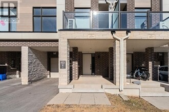 2459 Belt Ln in Oakville, ON - Building Photo - Building Photo