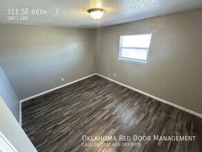 311 SE 66th St, Unit 7 in Oklahoma City, OK - Foto de edificio - Building Photo