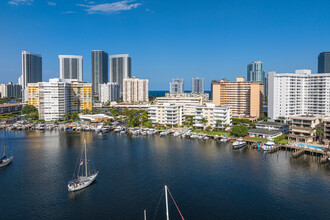 Golden Isles Towers in Hallandale Beach, FL - Building Photo - Building Photo