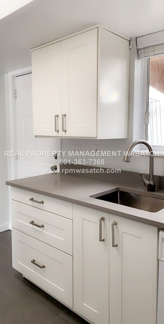 102 9230 S-Unit -104 in Sandy, UT - Building Photo - Building Photo