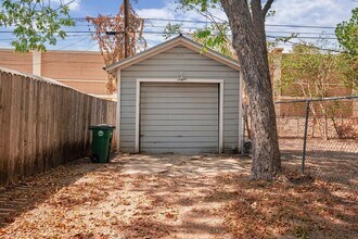 3206 Funston St in Austin, TX - Building Photo - Building Photo