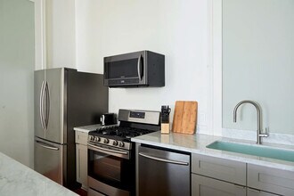 2317 N Rampart St in New Orleans, LA - Foto de edificio - Building Photo