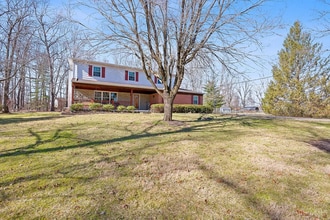5555 Hoffman Rd in Milford, OH - Building Photo - Building Photo