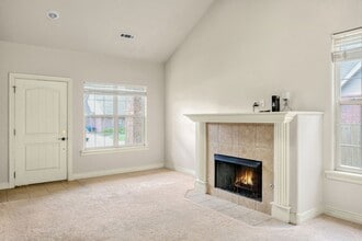602 SW Caprington St in Bentonville, AR - Building Photo - Building Photo