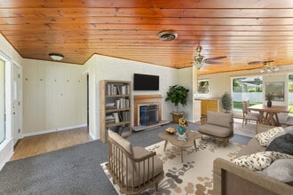 4501 E Kuhn Rd in Richmond, IL - Building Photo - Building Photo