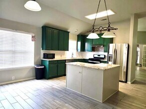 2621 Ozark Cove in McKinney, TX - Foto de edificio - Building Photo
