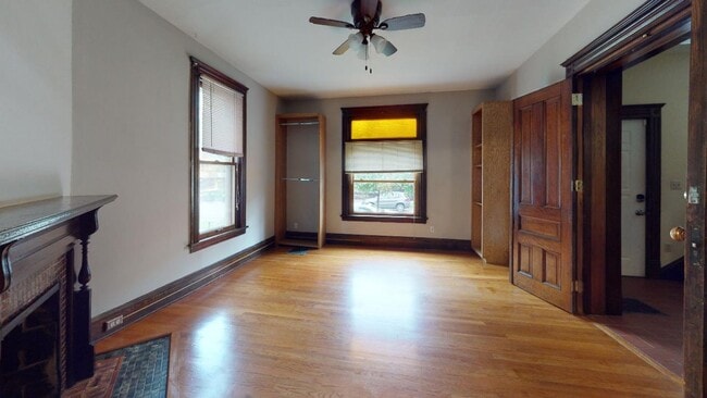 property at 518 12th Ave SE