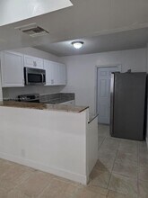 1206 Seaview in North Lauderdale, FL - Building Photo - Building Photo