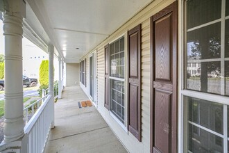 20 St Marks Ct in Stafford, VA - Foto de edificio - Building Photo