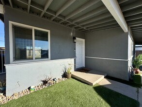 2917 Howard Dr in Las Vegas, NV - Building Photo - Building Photo