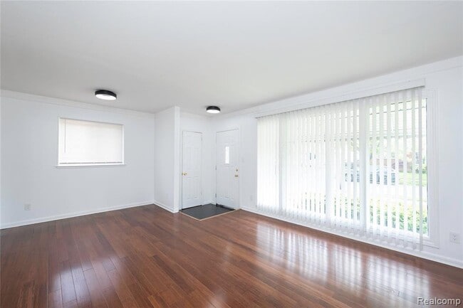 26211 Linwood St in Roseville, MI - Building Photo - Building Photo