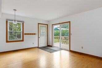 250 Grey Birch Dr, Unit 250 Grey Birch Drive in Colchester, VT - Building Photo - Building Photo