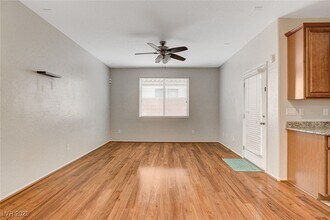 7669 Lots Hills Dr in Las Vegas, NV - Building Photo - Building Photo
