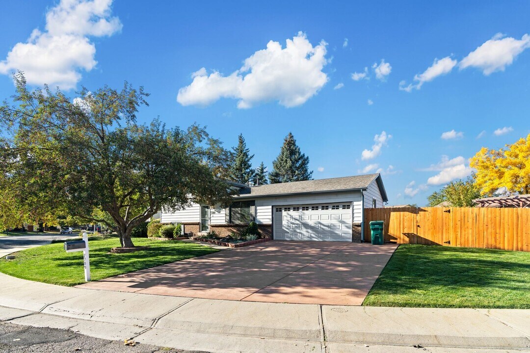 7289 Union Ct in Arvada, CO - Building Photo