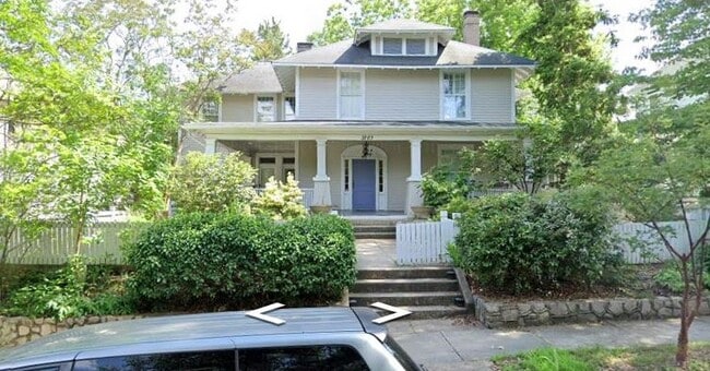 1003 Lamond Ave, Unit Apt B in Durham, NC - Building Photo - Building Photo