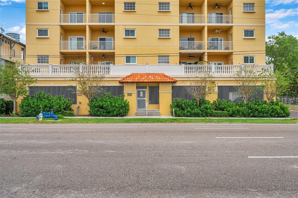 316 8th St S in St. Petersburg, FL - Building Photo