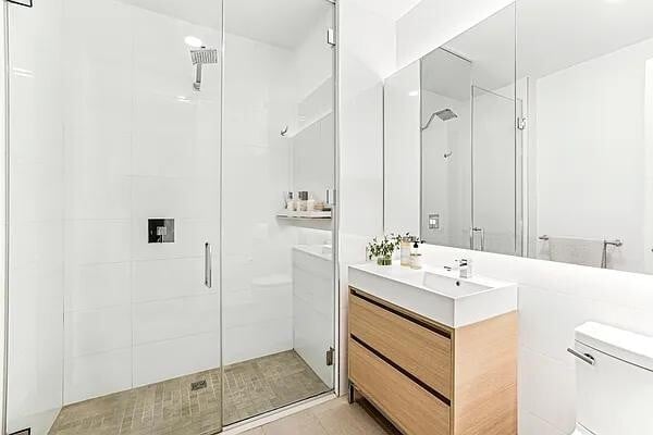 20 Broad St in New York, NY - Building Photo - Building Photo