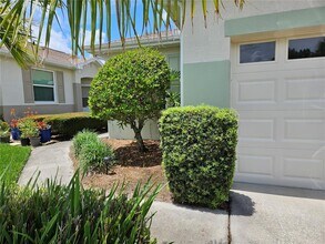 739 Tremont Greens Ln in Sun City Center, FL - Building Photo - Building Photo