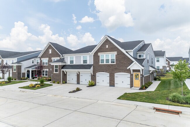714 Crescent Lndg