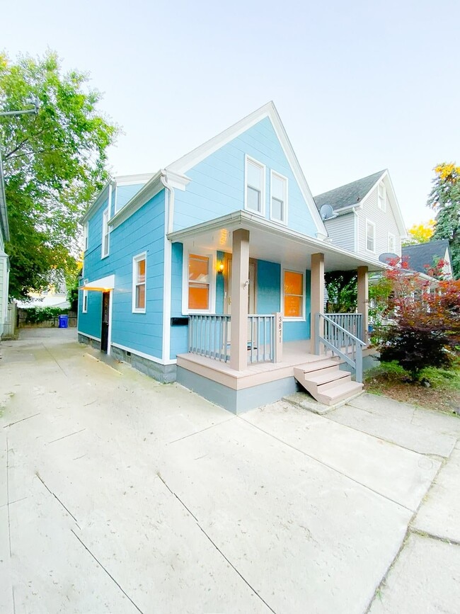 property at 3871 W 42nd St