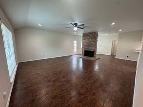 3711 Helen Ln in Pearland, TX - Building Photo - Building Photo