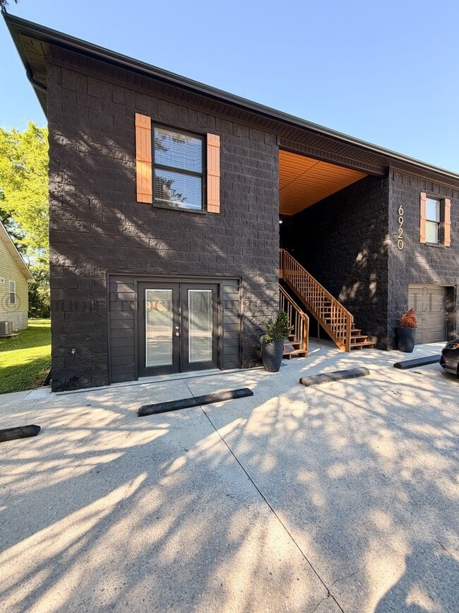 property at 6920 Northside Dr