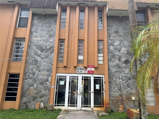 property at 1280 W 54th St