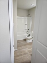 7239 Converse Ridge Ln, Unit 104 in Windcrest, TX - Building Photo - Building Photo