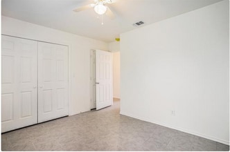 424 S Cleburne Whitney Rd in Rio Vista, TX - Building Photo - Building Photo