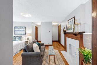 Kent Manor in Chatham, ON - Building Photo - Building Photo