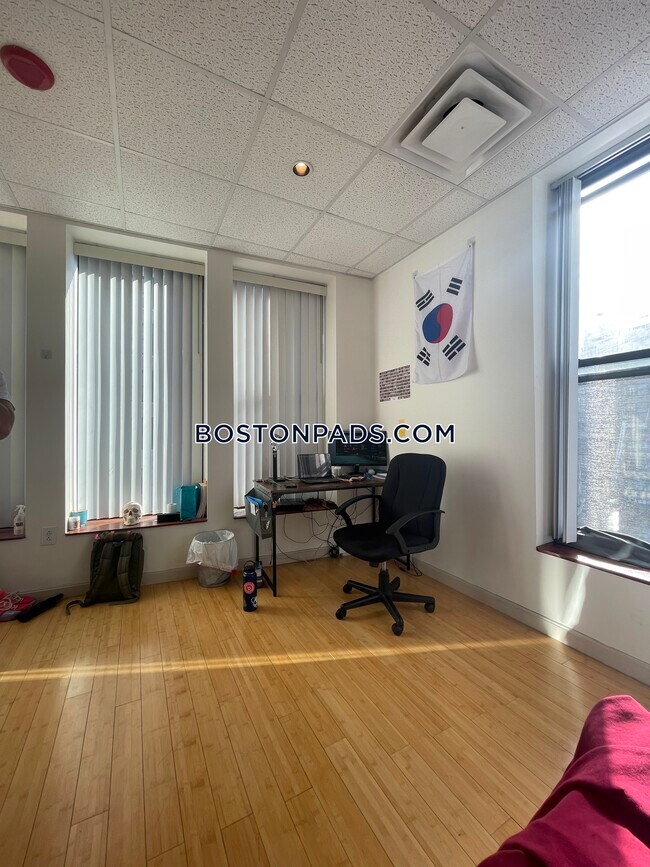 72 Kneeland St-Unit -501 in Boston, MA - Building Photo - Building Photo