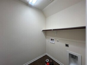 5012 Lexington Meadow Ln in Austin, TX - Building Photo - Building Photo